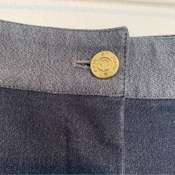 St. John Sport Stretch Jeans in dark wash denim size 6 - Picture 10 of 10